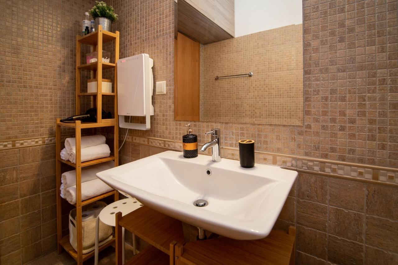 Athens Airport Lodge Спата Екстер'єр фото